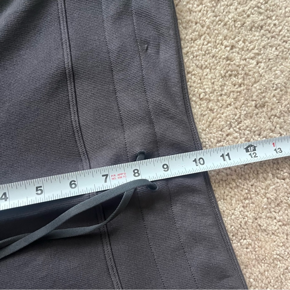 Grey Fabletics drawstring leggings - Picture 6 of 8